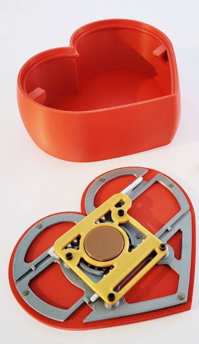 Valentines Heart lock box - Xeon Crafts