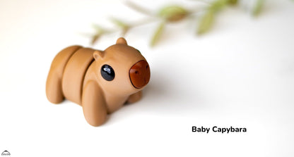 Baby Capybar Keyring / Model