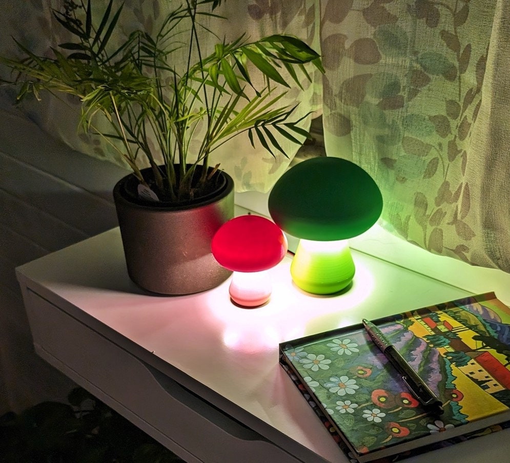 Mushroom Desk Lamp / USB Powered