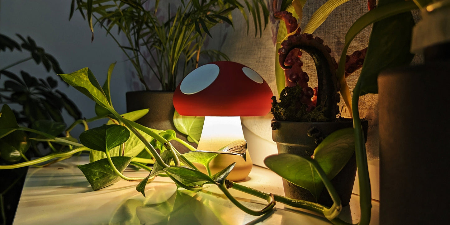 Mushroom Desk Lamp / USB Powered