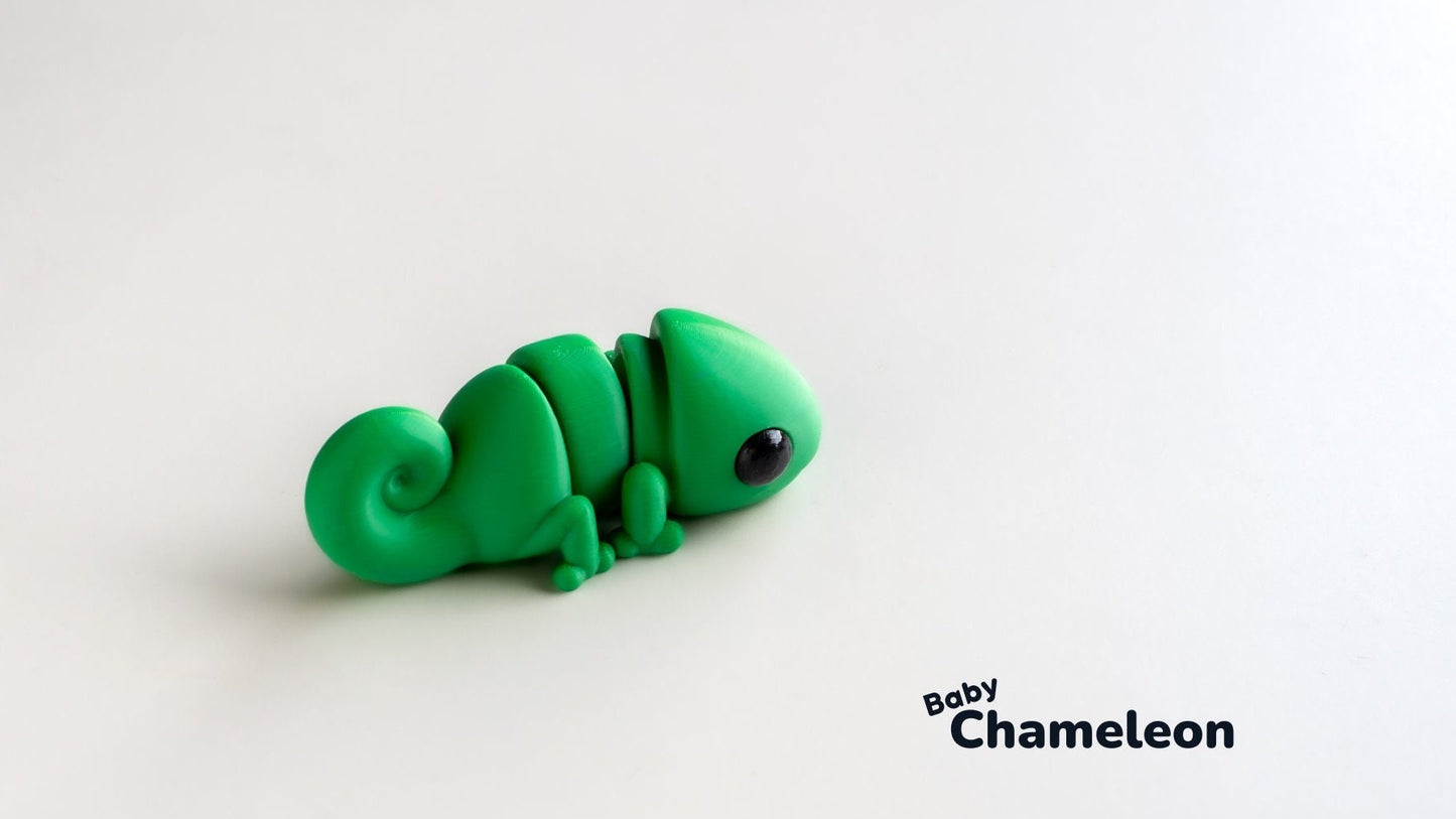 Tiny Chameleon Keyring / Model