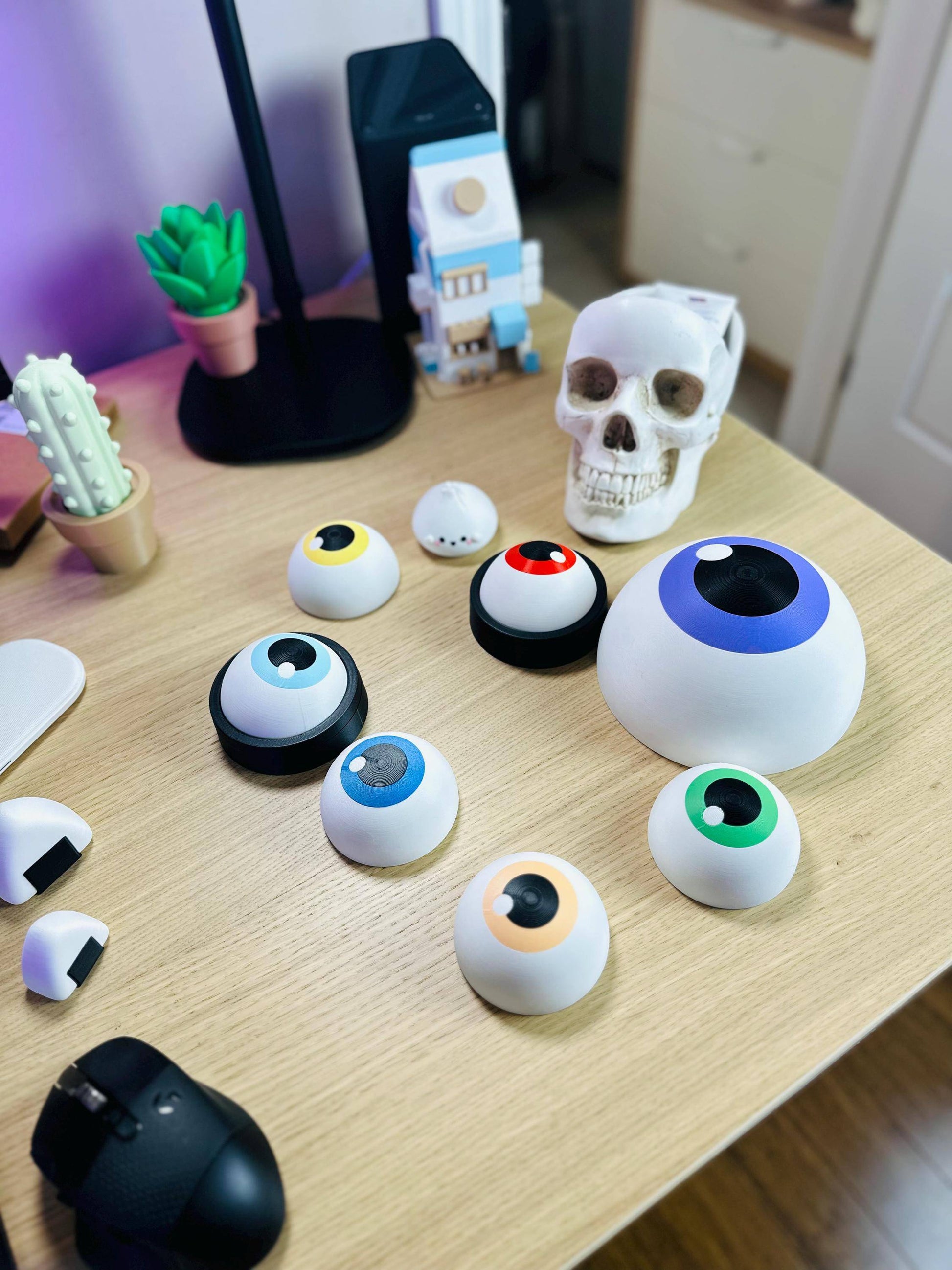 Cartoon Eyes - Halloween Decoration