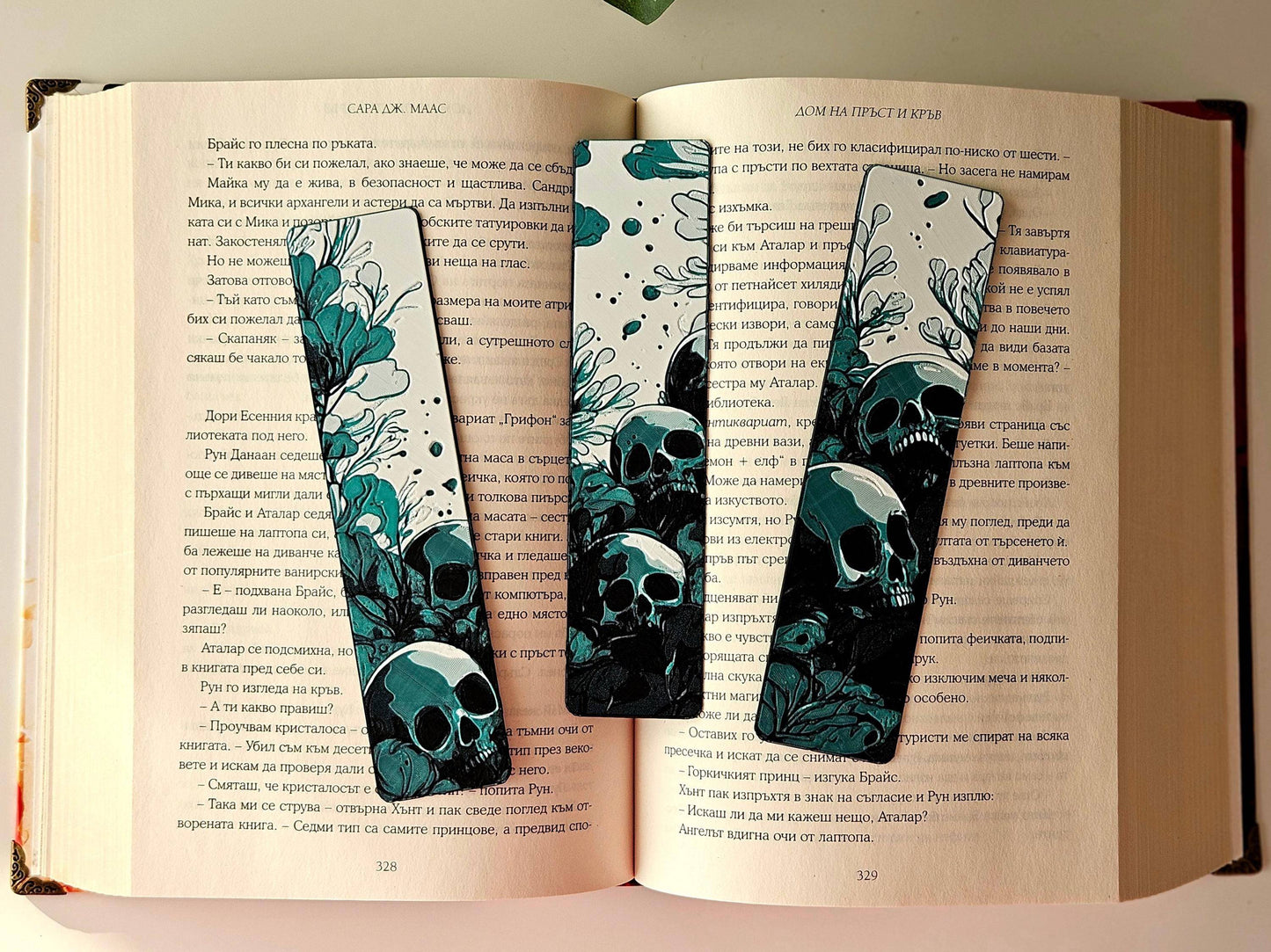 Skull Garden Bookmark set