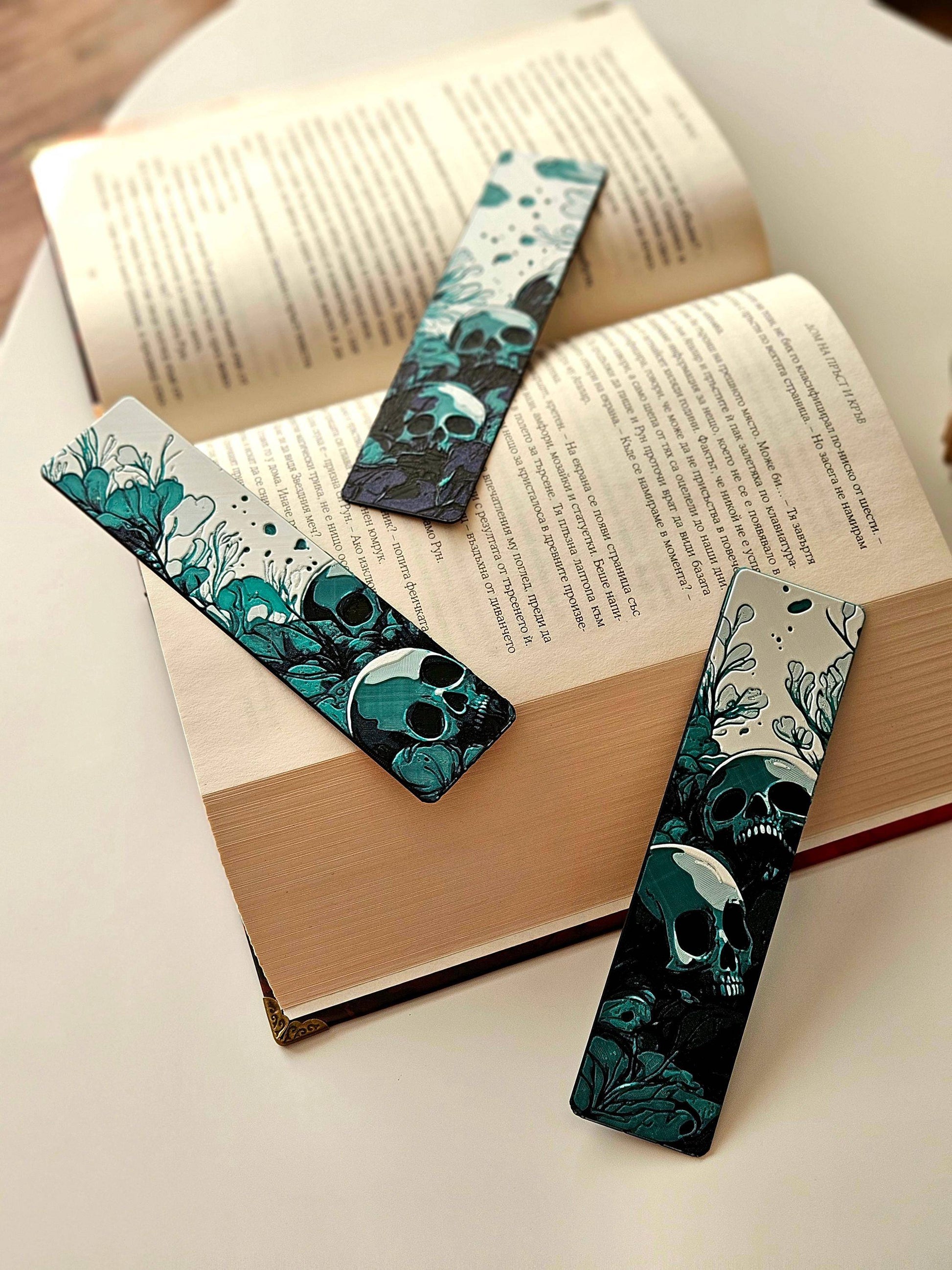 Skull Garden Bookmark set