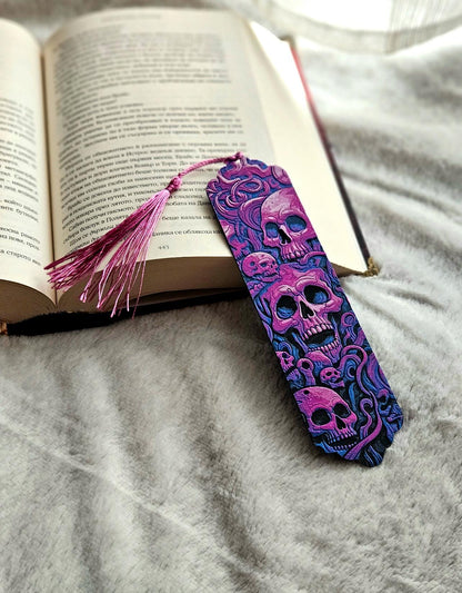 Magenta Skullture Bookmark