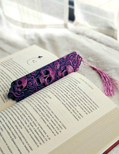 Magenta Skullture Bookmark