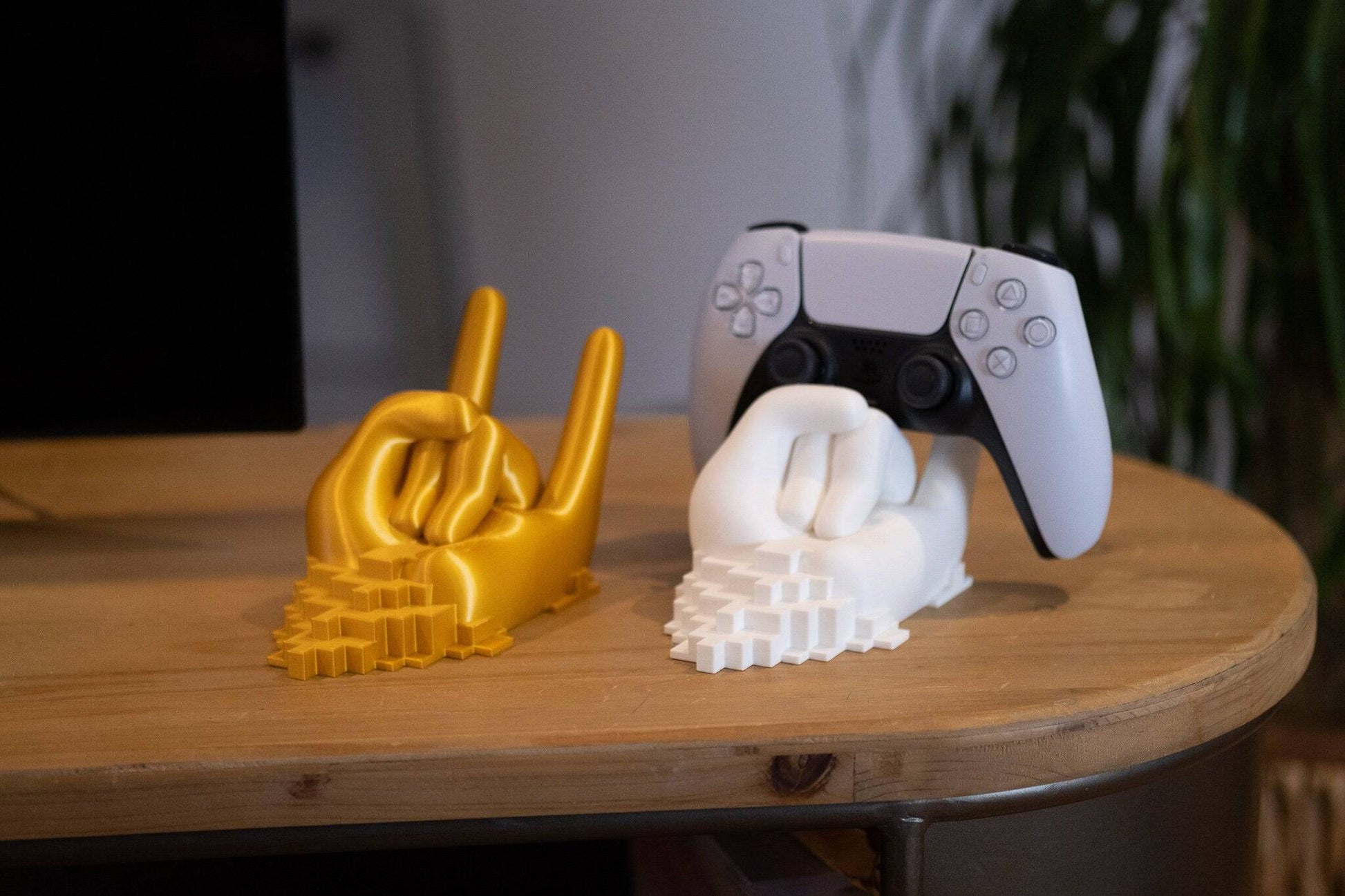 Hand Controller Holder (MK2) PS5 | Xbox | Switch - Xeon Crafts 