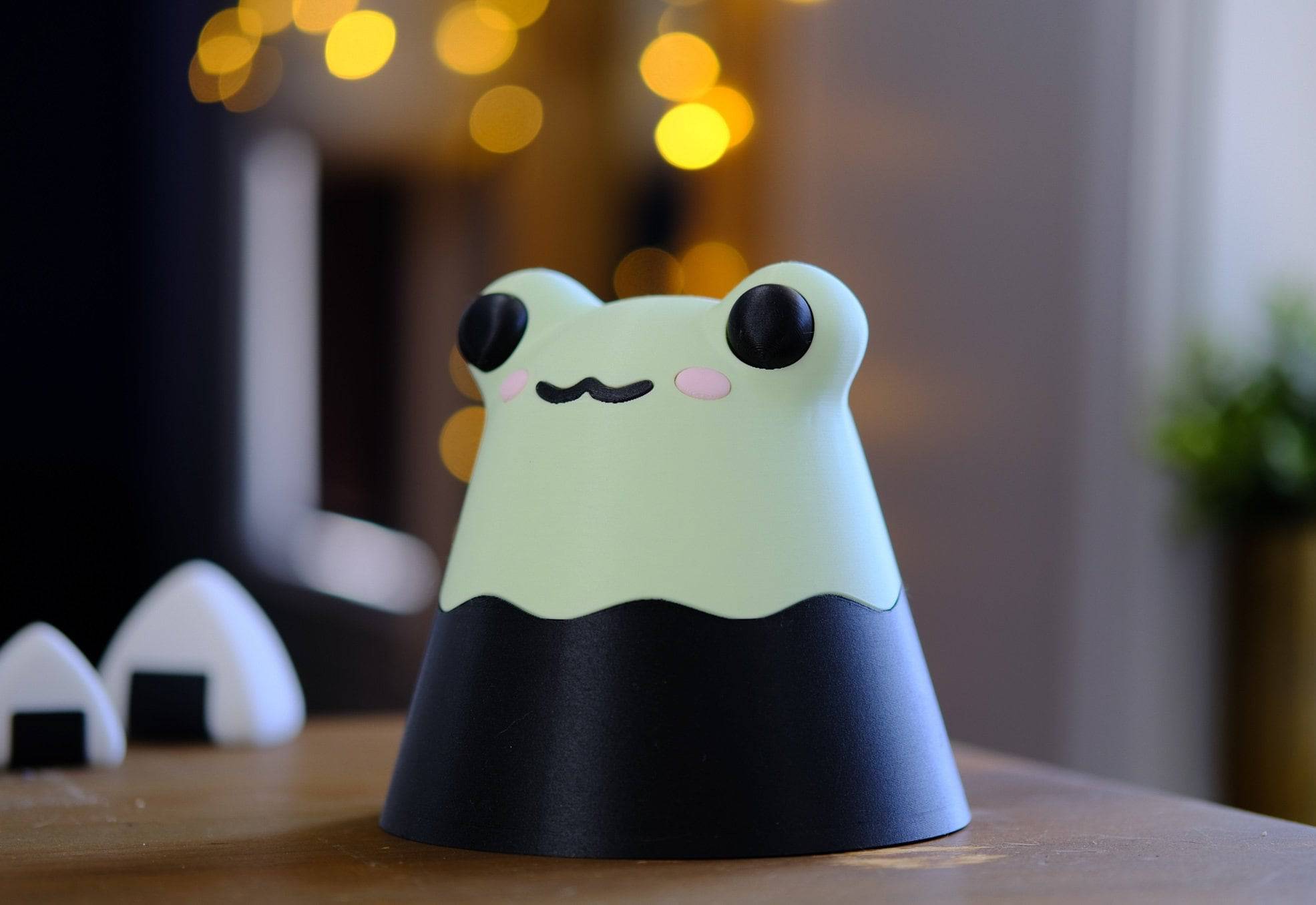 Kawaii Frog Loot Box - Xeon Crafts 