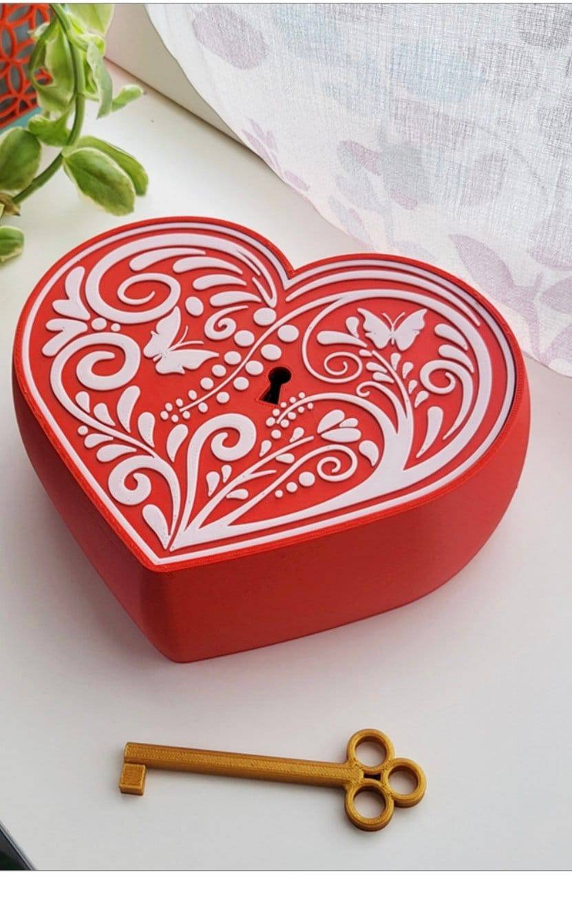 Valentines Heart lock box - Xeon Crafts 